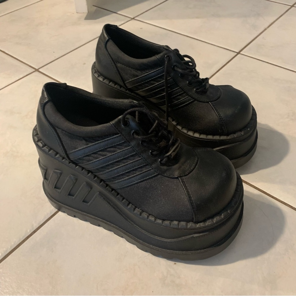 Demonia Stomp-08